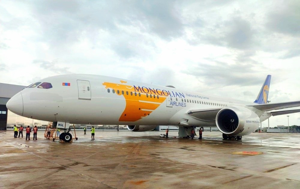 Иран улсын пуужингаар довтолж байгаа Бахрейны гол цэгүүдэд МИАТ-ын нислэгийн багийн 14 гишүүн байсныг Манила хот руу нүүлгэн шилжүүлжээ