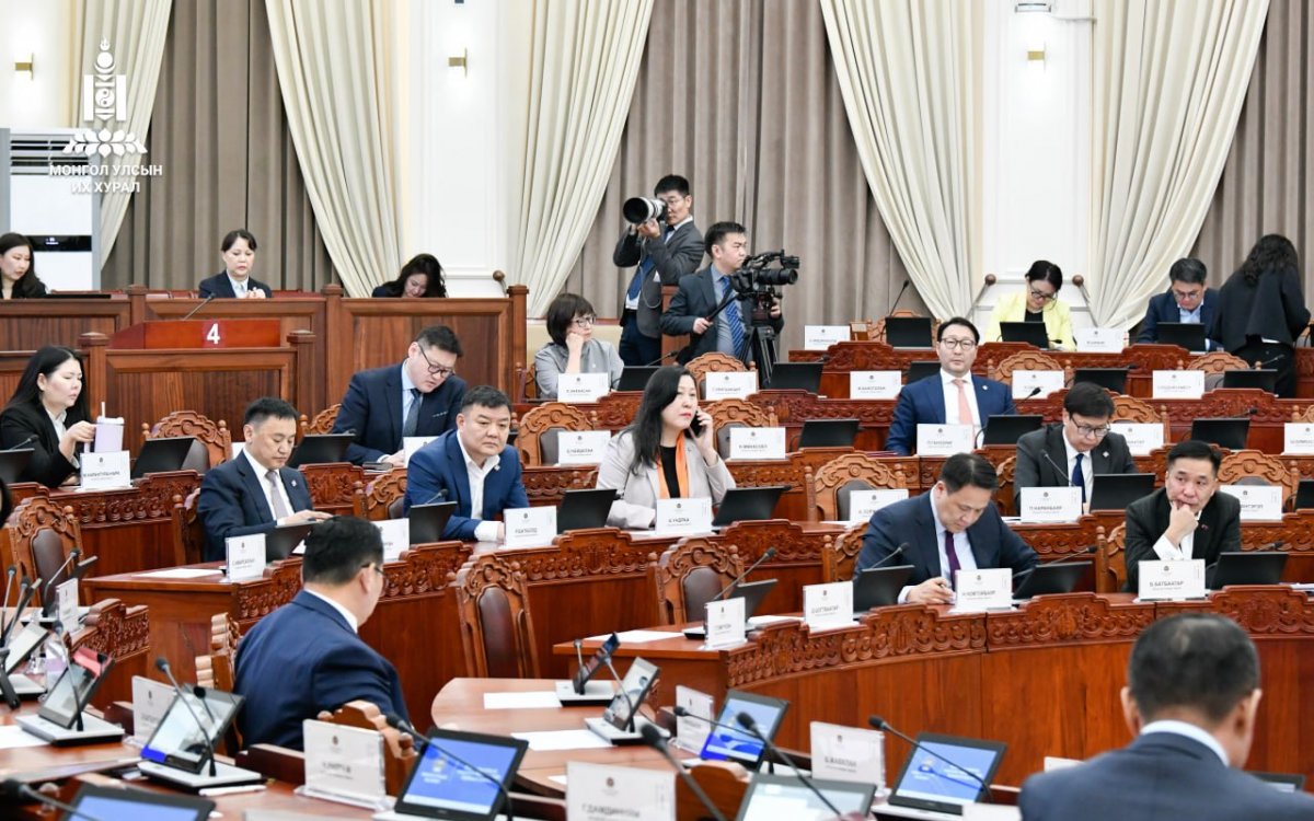 Чуулганы ирц: Гадаад томилолттой- 18, өвчтэй -6, чөлөөтэй-5 гишүүн байна