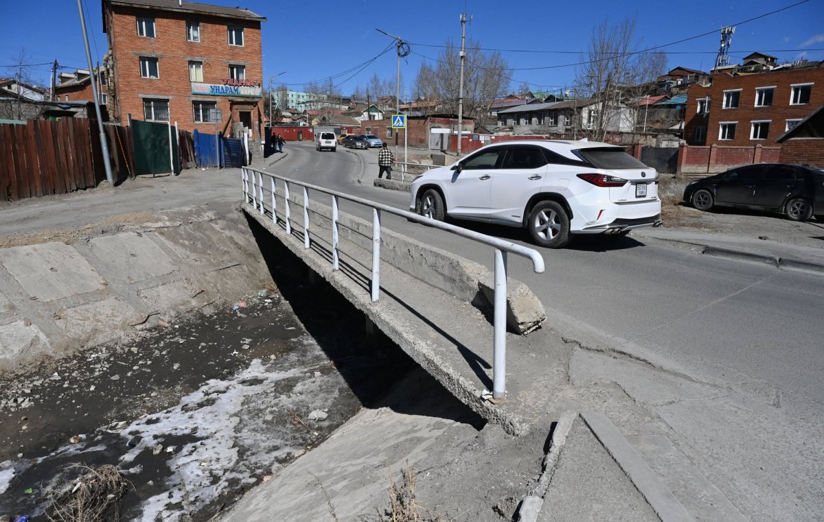 Баянгол дүүрэгт энэ онд 18 км явган болон дугуйн зам барина