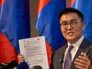 Ч.Лодойсамбуу: Төсвийн хөрөнгөнөөс ₮500 тэрбумыг үрэн таран хийчихсэн хотын дарга Х.Нямбаатар сайн дураараа ажлаа өгөх ёстой