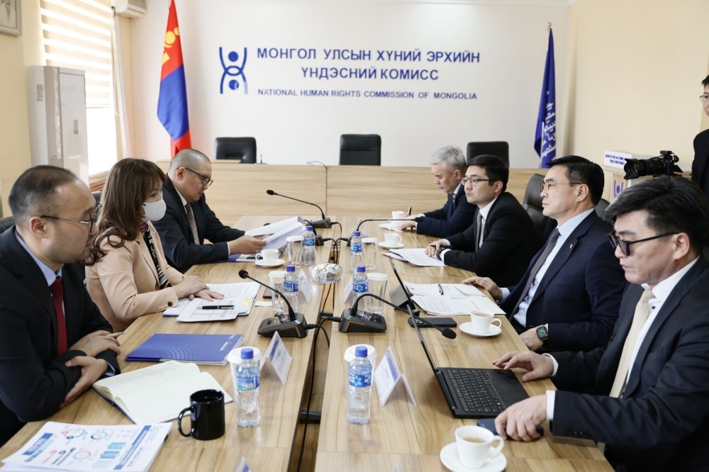 ХЭҮК-т ирж буй өргөдөл, гомдлын 70 орчим хувь нь хууль, шүүхийн байгууллагуудын үйл ажиллагаатай холбоотой