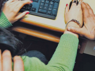 Монгол Улсын Хүний эрхийн үндэсний комисс &ldquo;Ажлын байрны бэлгийн дарамтыг&rdquo; &ldquo;Ажлын байрны найрсаг харилцаа&rdquo; гэж тодорхойлов