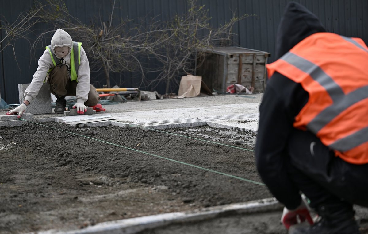 ТАНИЛЦ: Явган хүний замын хавтанг шинэчлэж буй таван байршил