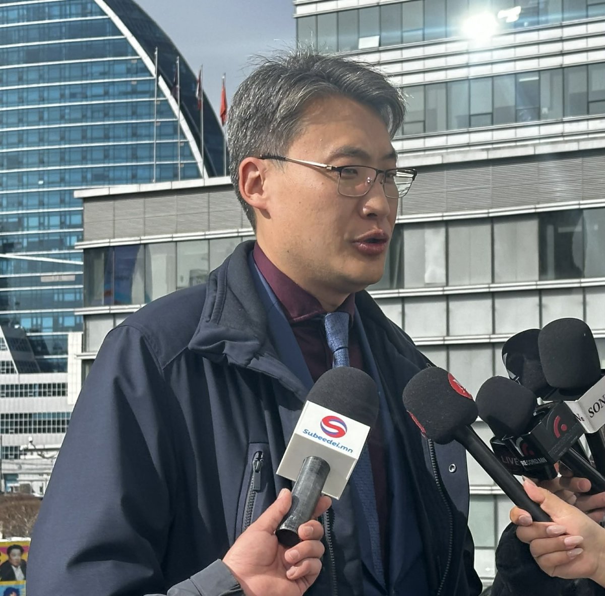 А.Амарсайхан: Хууль хяналтын байгууллага нь шалгаж байх хооронд ажил зогсохгүй явж байх ёстой л доо