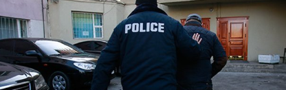 Мөрдөгч С.Д нь хэргийн хохирогчид олгох 5 сая төгрөгийг хувийн дансанд шилжүүлэн авч, зарцуулжээ