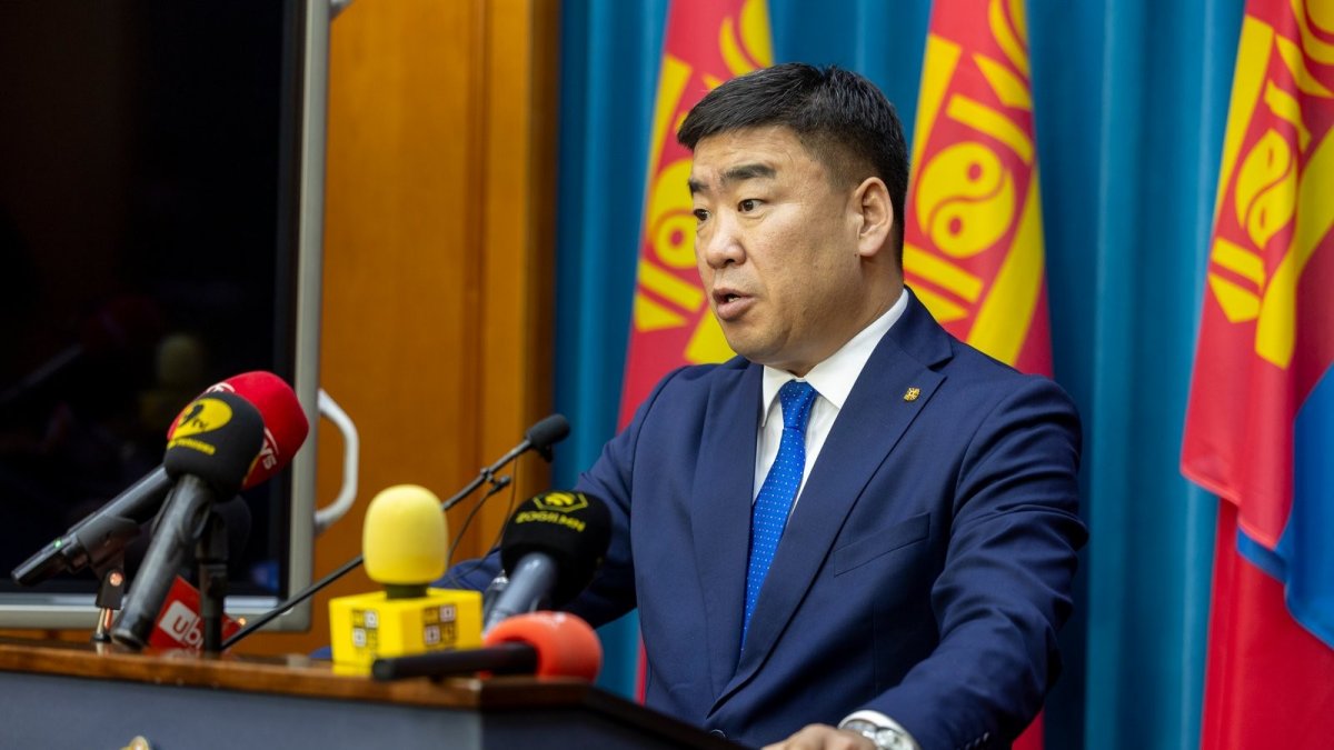 Нөөцөд байгаа 14 мянган тонн махны хониныхыг 13 мянга, үхрийнхийг 15 мянган төгрөгөөр худалдана