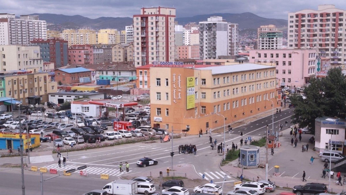 Тавдугаар сарын 23-ны Бямба гарагт АМРАХ зах, худалдааны төвүүд