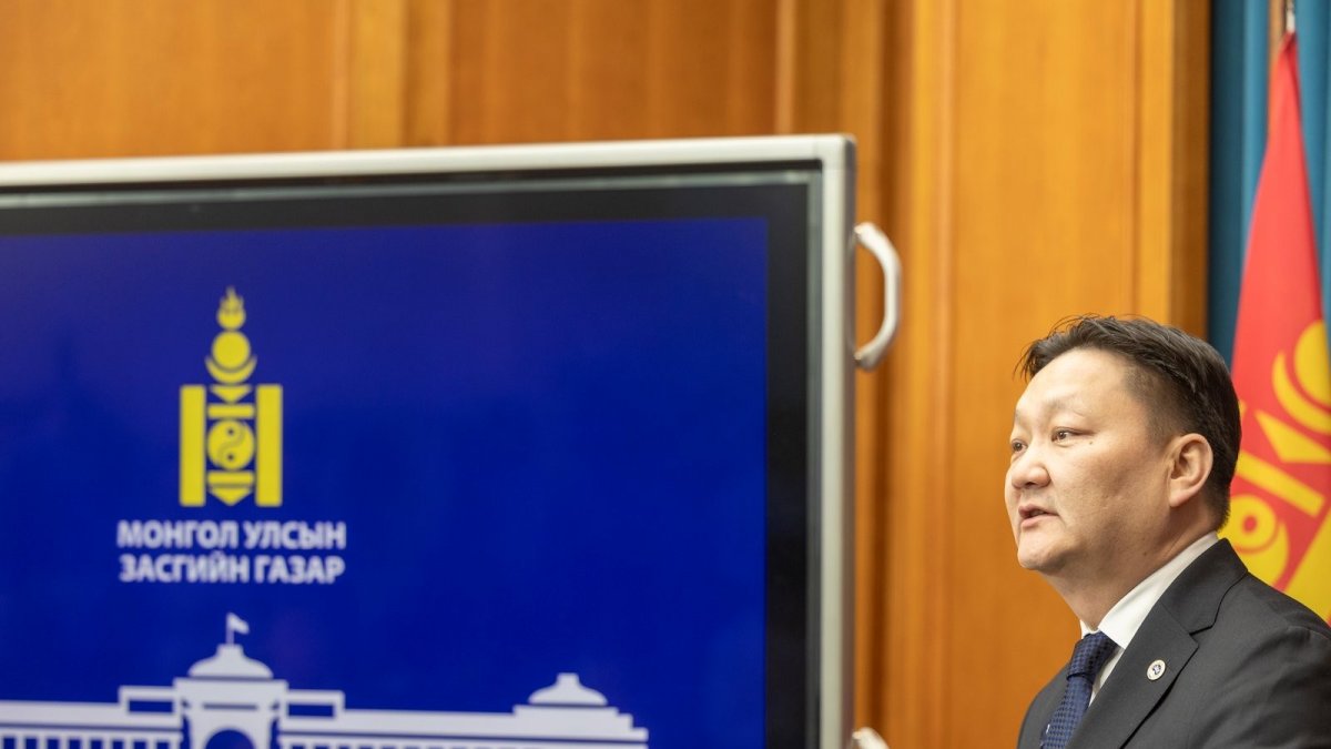 &ldquo;Эрдэнэс Монгол&rdquo; нэгдлийн 10 компанийг татан буулгалаа
