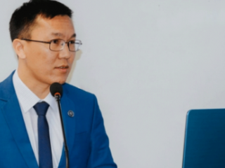 Л.Галбаатар: Улстөрчид өөрсдийгөө шүүмжлэлээс хамгаалах үүднээс төрийн хүчийг ашиглах сонирхолтой хэвээр байна