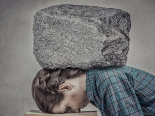 Д.Дэжидмаа: Хүрээлэх хүмүүс олон ч, чин сэтгэлээсээ ойлгож, сонсох хүн ховор байх нь сэтгэл гутралыг гүнзгийрүүлдэг