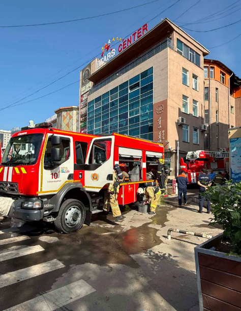 Старс төвд гарсан гал түймрийг бүрэн унтраажээ