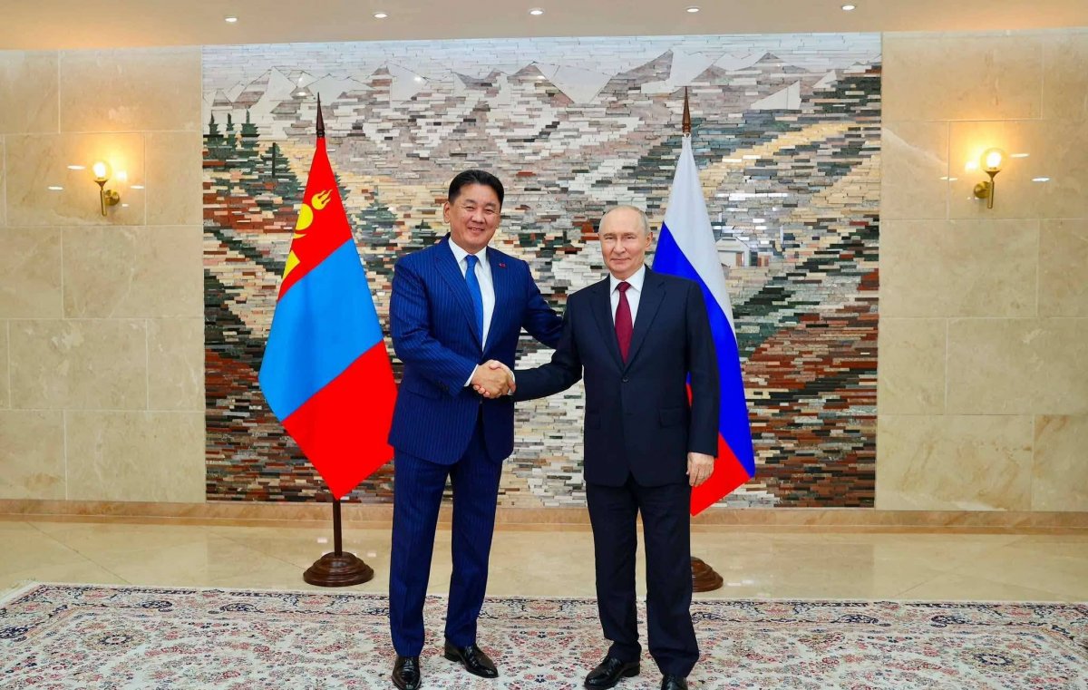 Ерөнхийлөгч У.Хүрэлсүх ОХУ-ын Ерөнхийлөгч В.В.Путинтай уулзлаа