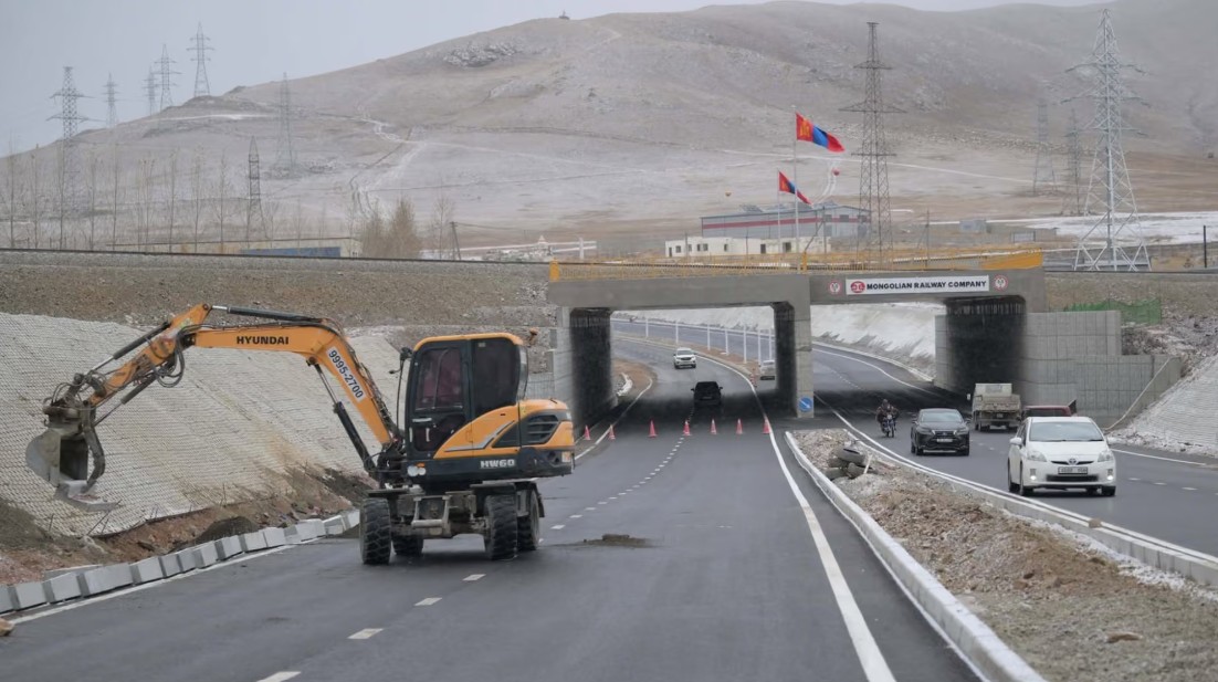 Эмээлтийн постыг ирэх онд Аргалант руу шилжүүлнэ